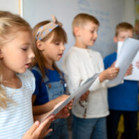 Énektanár vagy logopédus felkeresése javasolt?